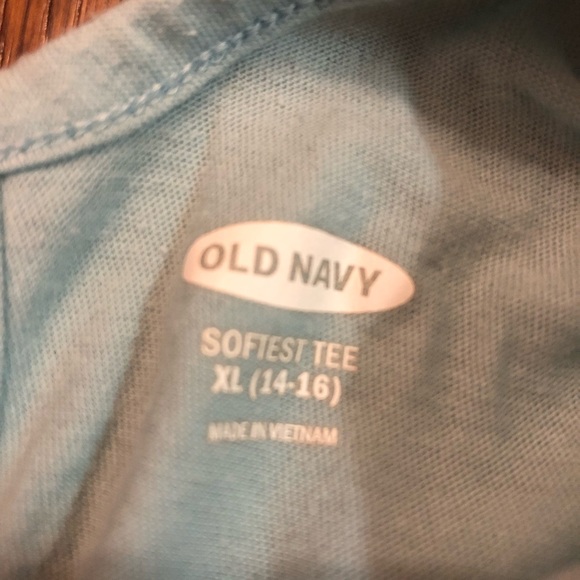 Old navy softest tee (cross on back - Picture 2 of 4